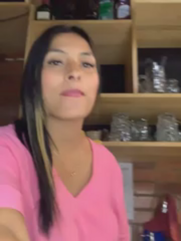 cami_leon