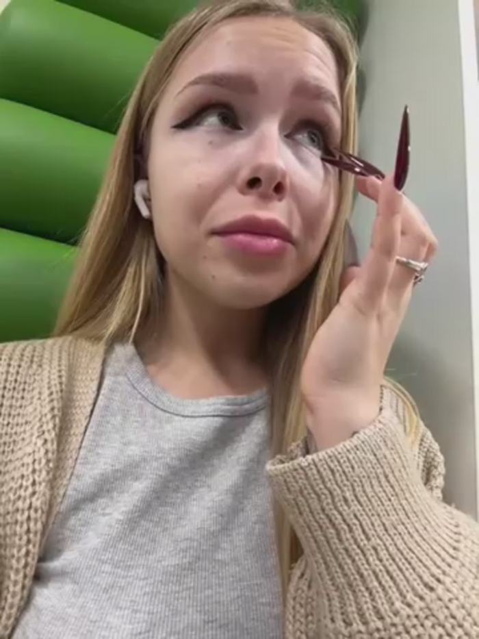 mur_girl