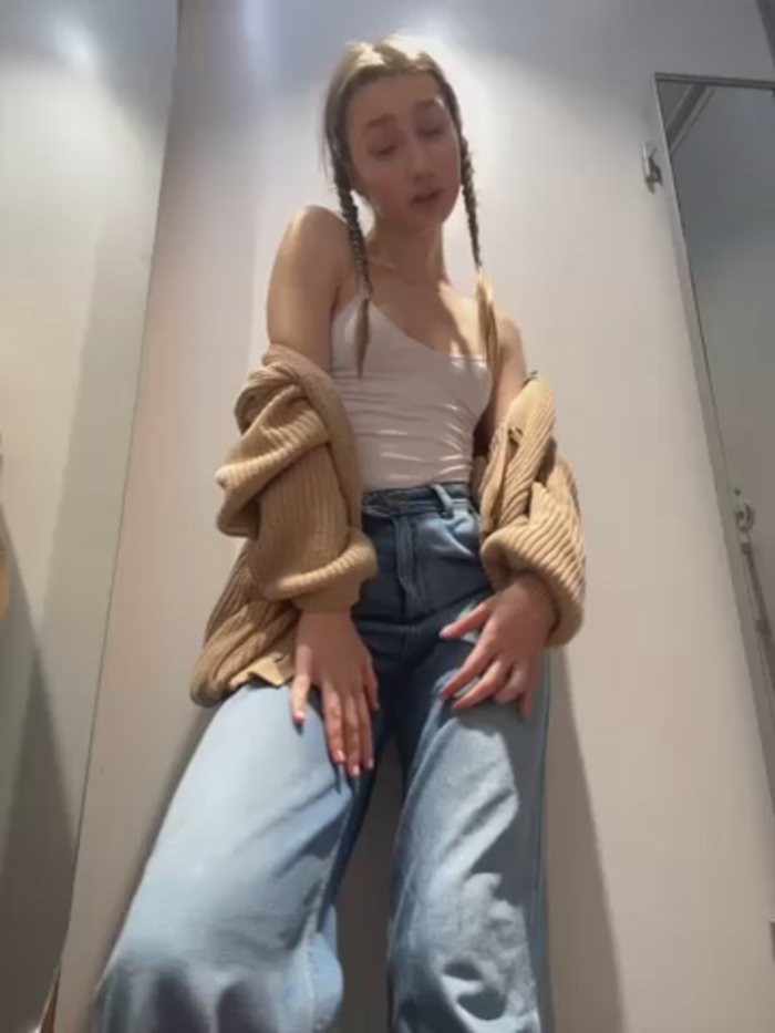 Lia__Love