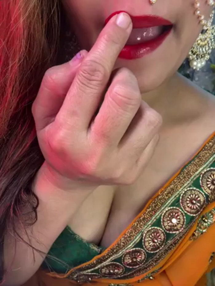 Mahimagic_doll