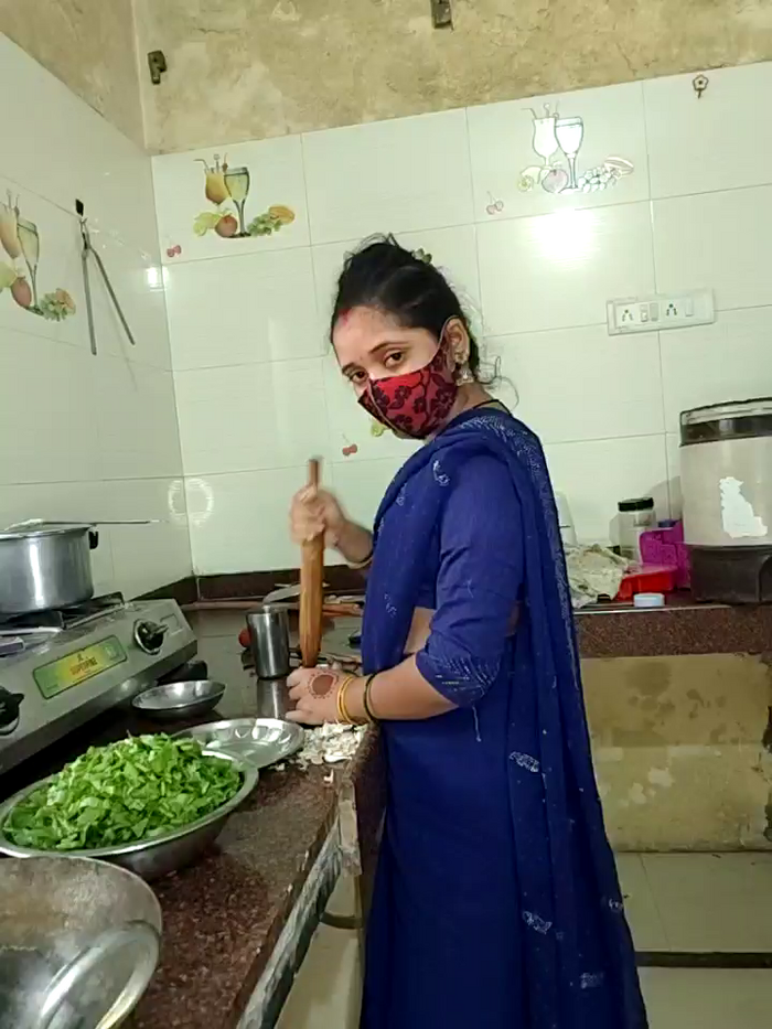 DesiRiya77
