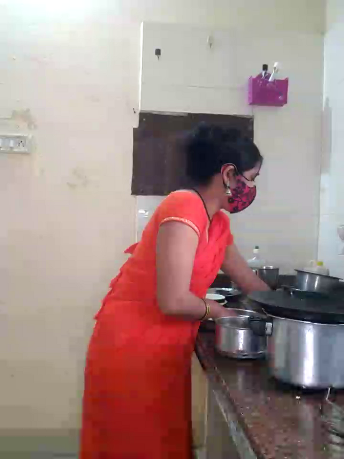 DesiRiya77