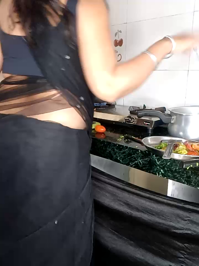kaamuk_shweta
