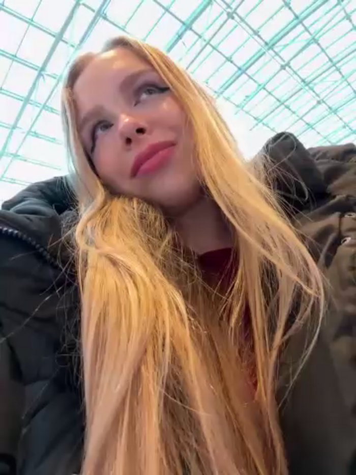 mur_girl