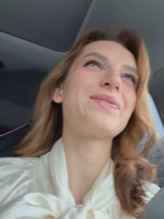-AngelAri-
