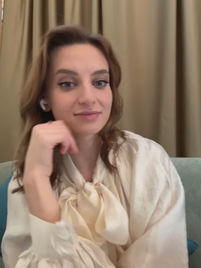 -AngelAri-