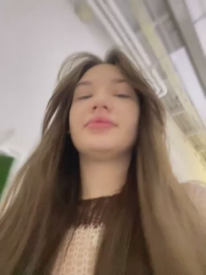 Holly_Molii