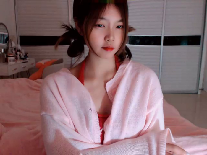 -Lucky_Girl