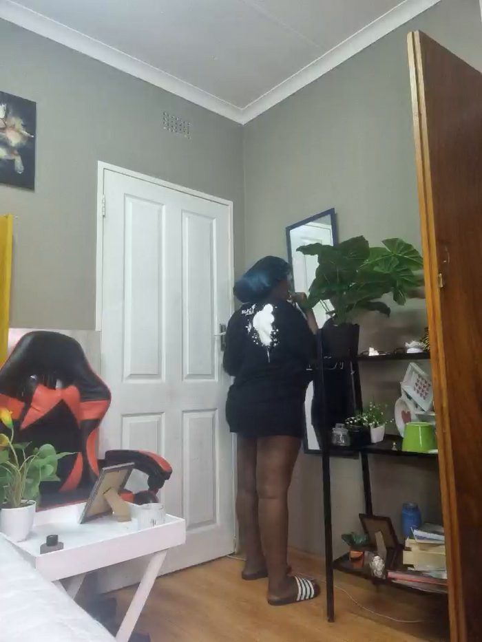 Bustygoddess32