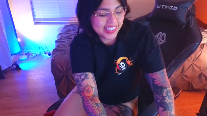 miacanela_xo
