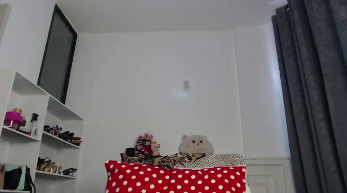peeky_pinky
