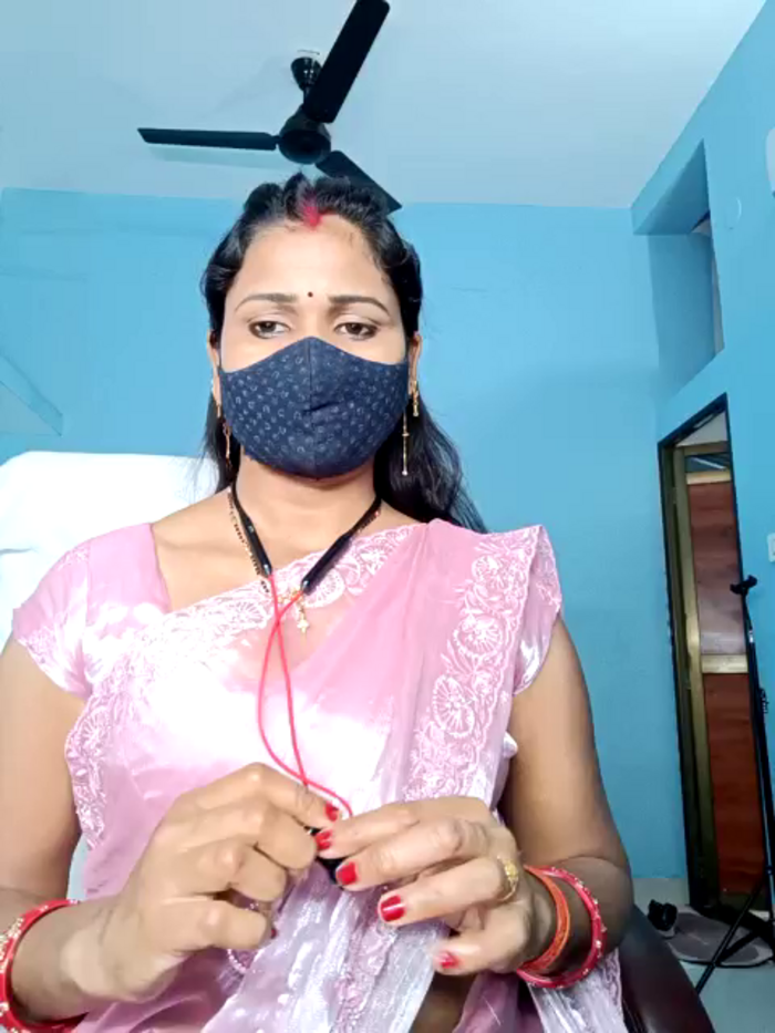Anu-sexy-cpl