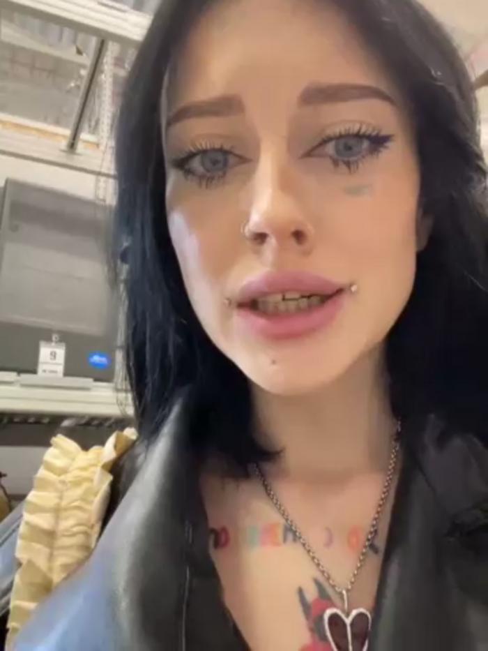 Melissa_crazy