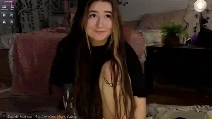 2024/12/22/stripchat-megan__hart-11-30-47