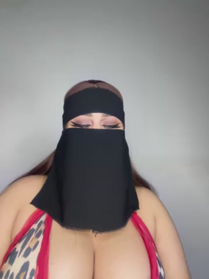 QueenDina777