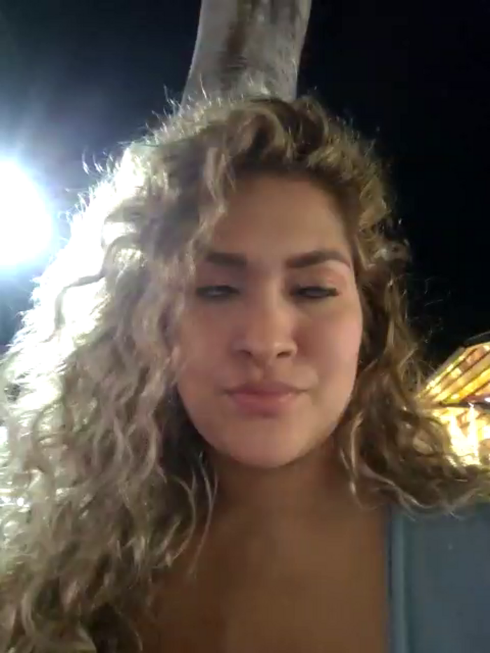Sara_smiiith211