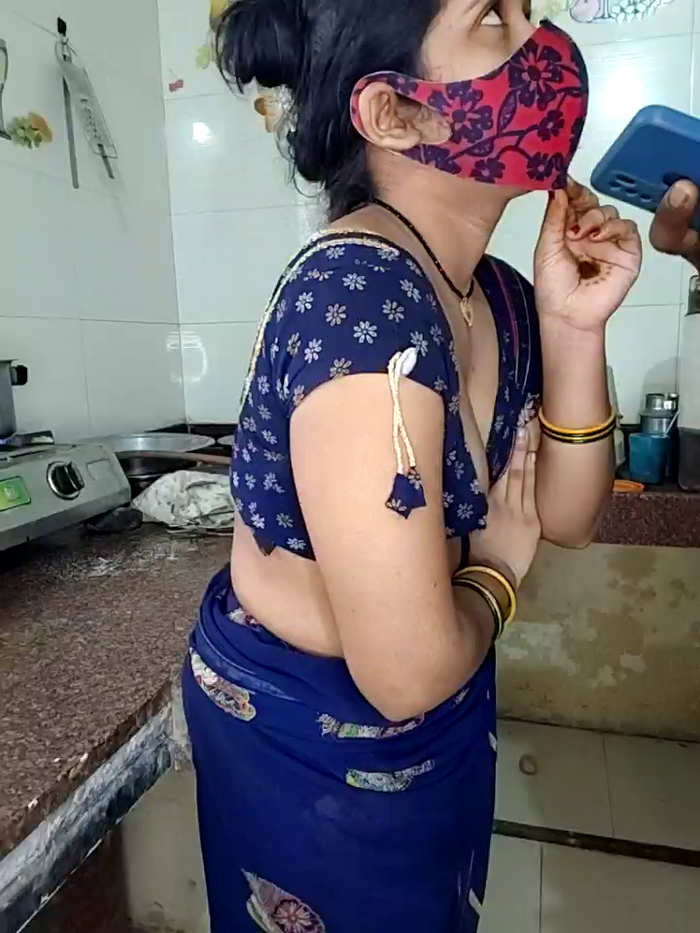 DesiRiya77