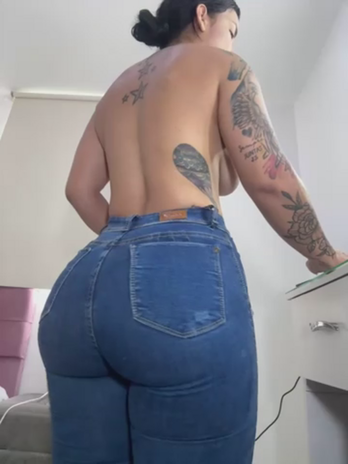 lau_ass_goddess