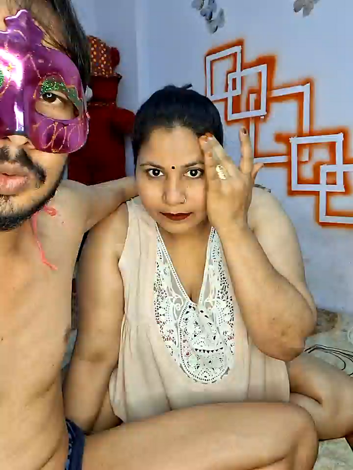 MOM-SUN-COUPLE