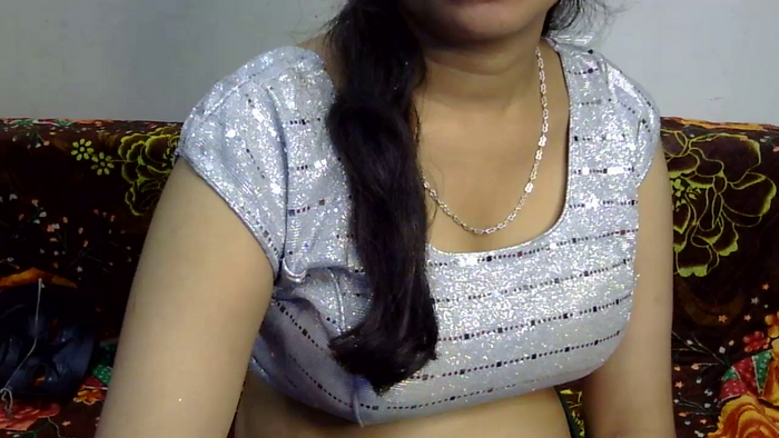 naughty_preeti