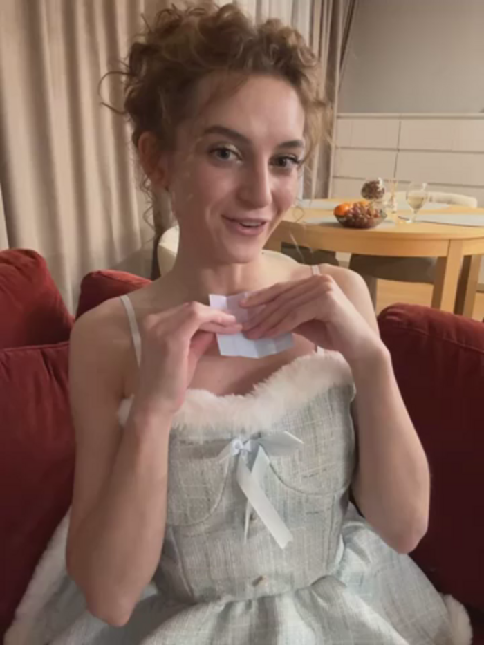 -AngelAri-