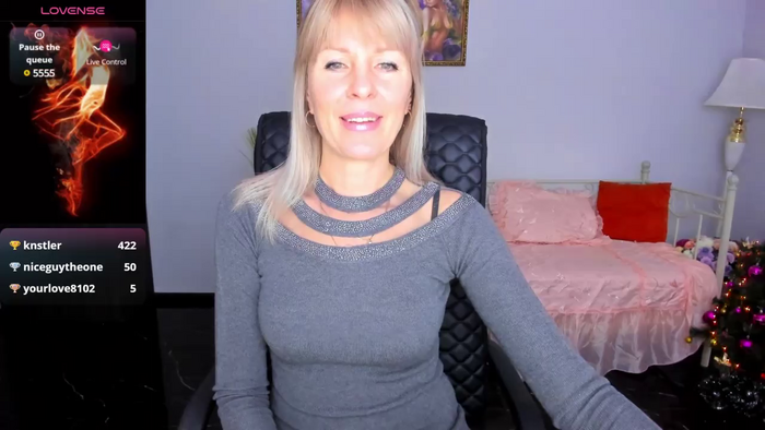 Anita_Tayson