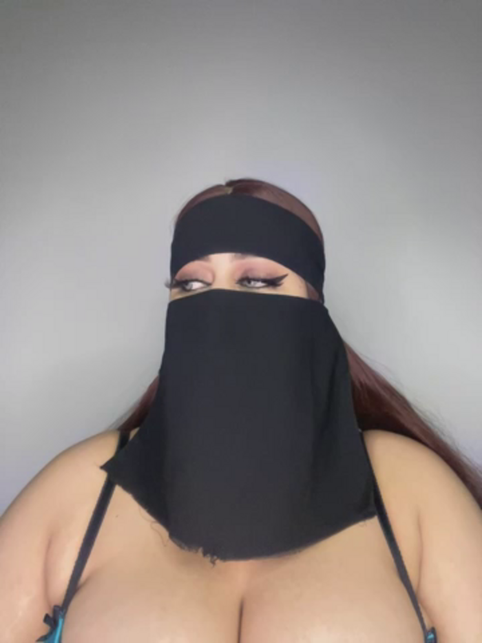 QueenDina777