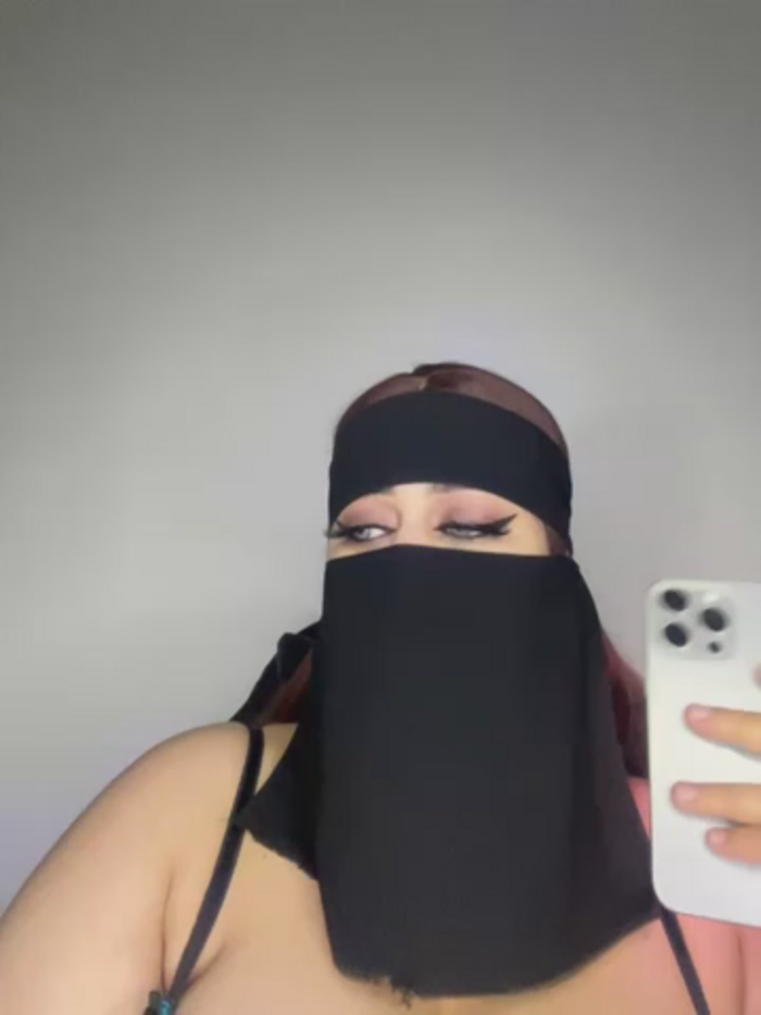 QueenDina777
