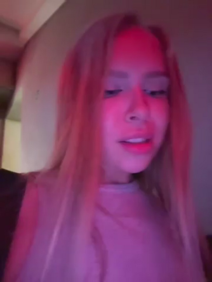 mur_girl