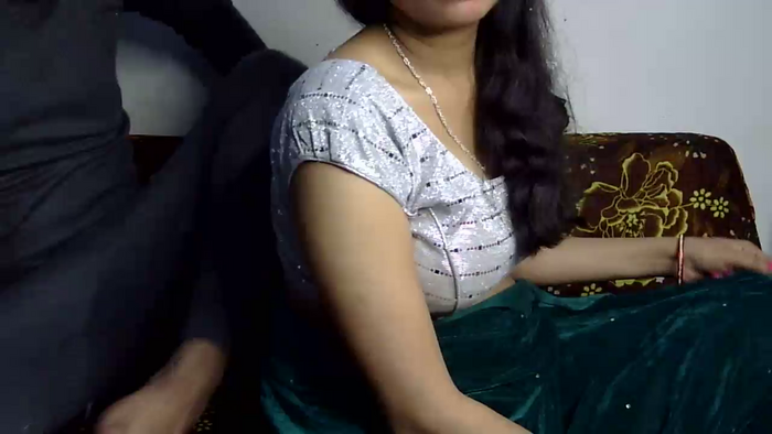 naughty_preeti