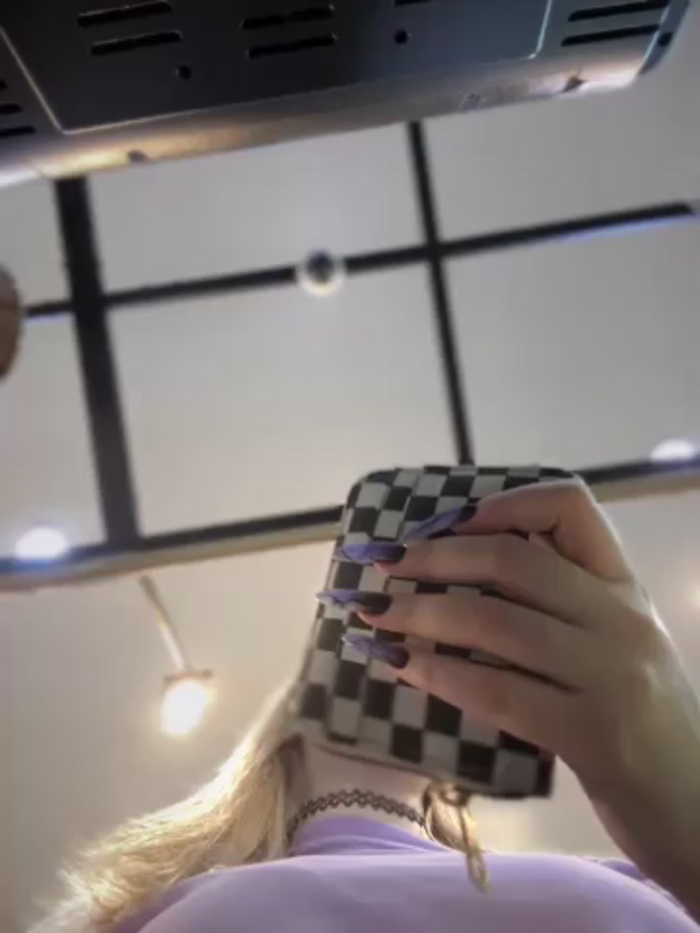 Teya_moon_