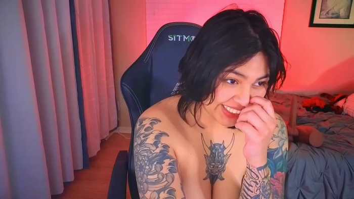 miacanela_xo