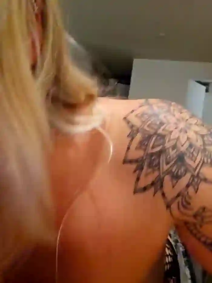 2024/12/26/stripchat-nastymilf_-20-51-40