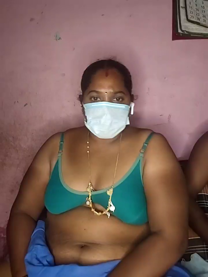 tamilvillagecouple1