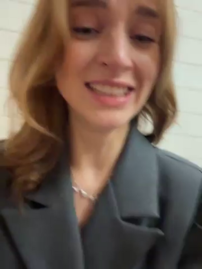 -AngelAri-