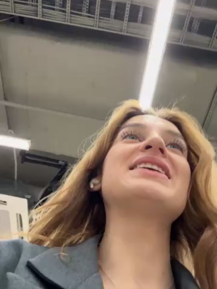 -AngelAri-