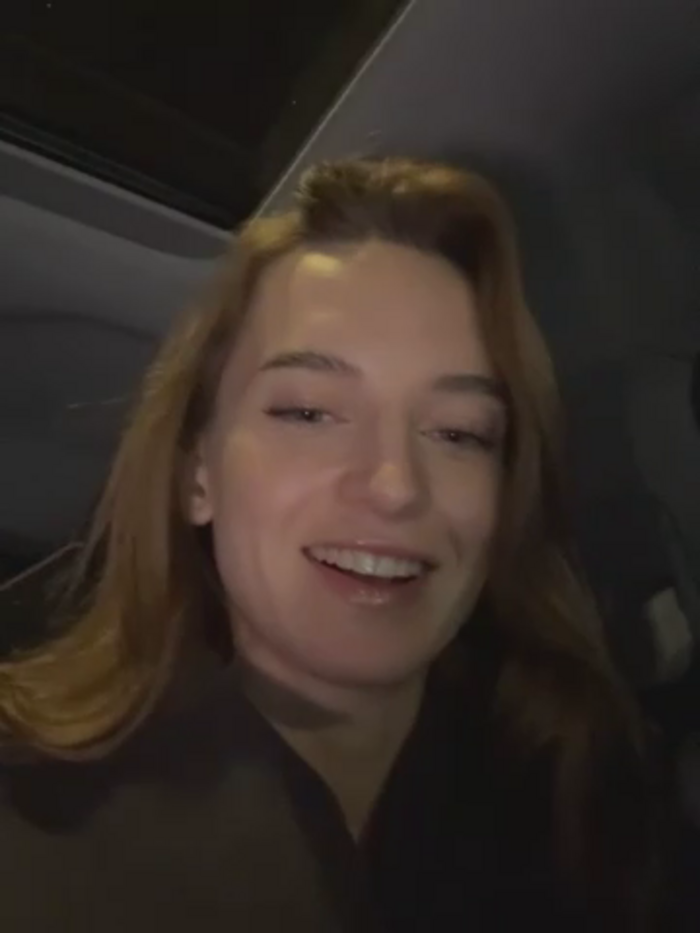 -AngelAri-