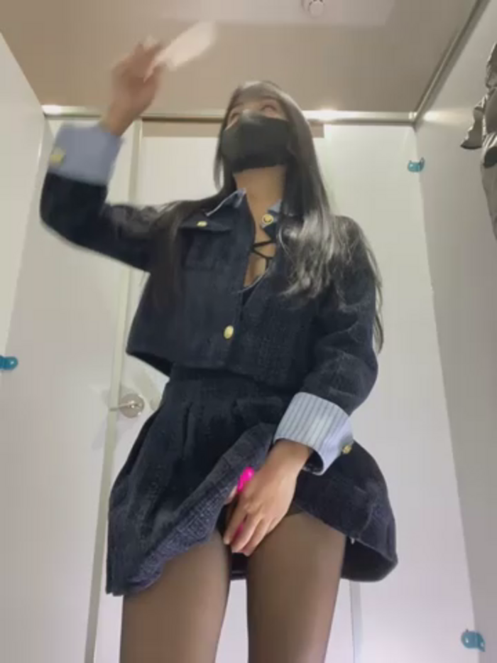 Asia-Lynn