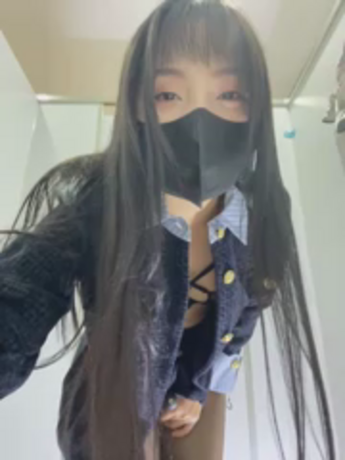 Asia-Lynn