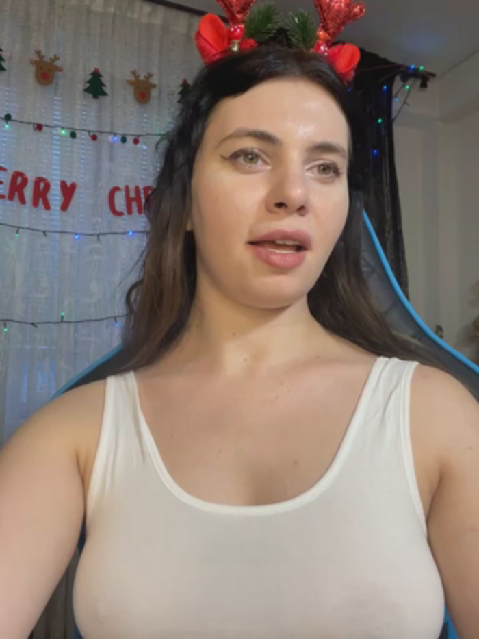 CurlyLara