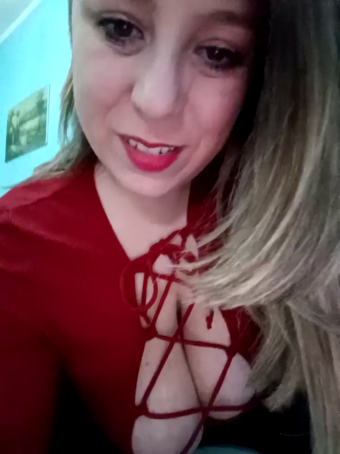 Emma96_hot