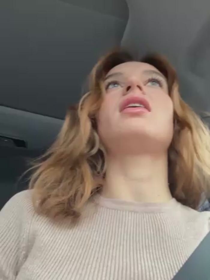 -AngelAri-