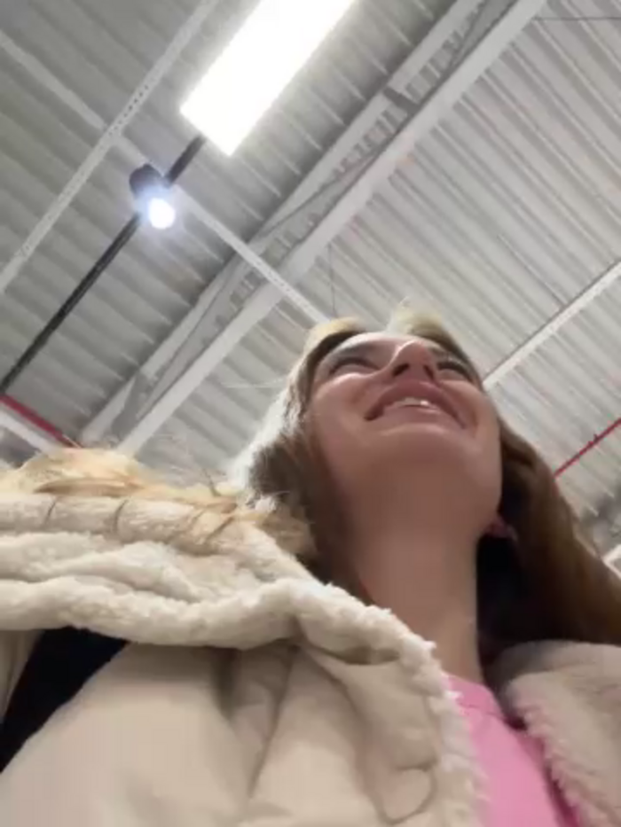 -AngelAri-