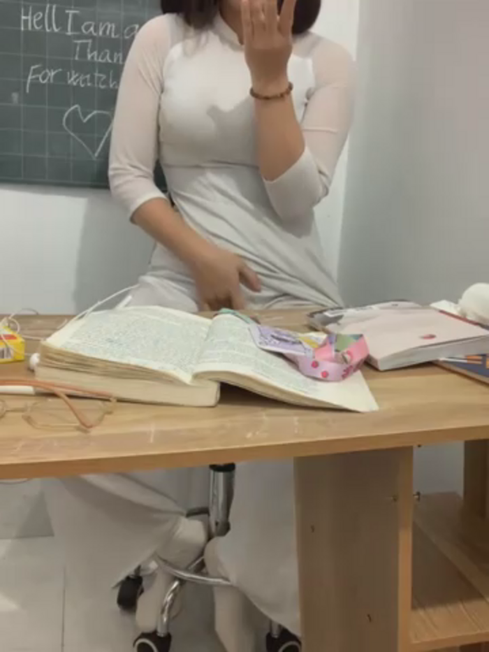 Schoolgirl_6969