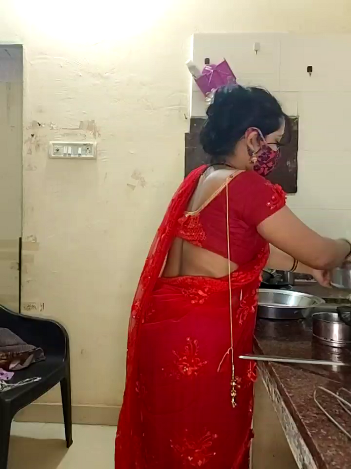 DesiRiya77