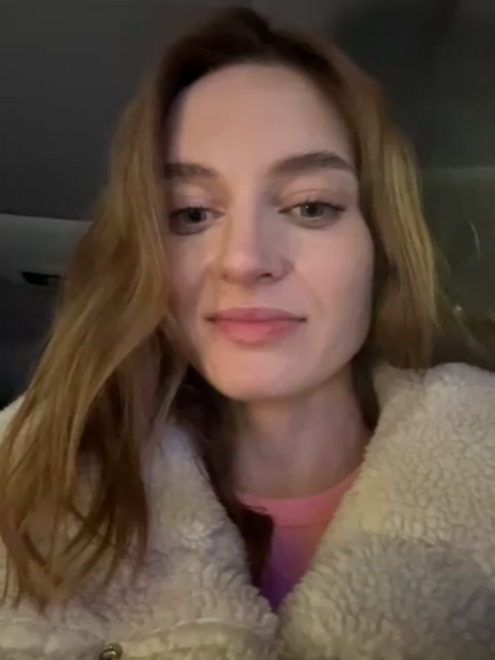 -AngelAri-