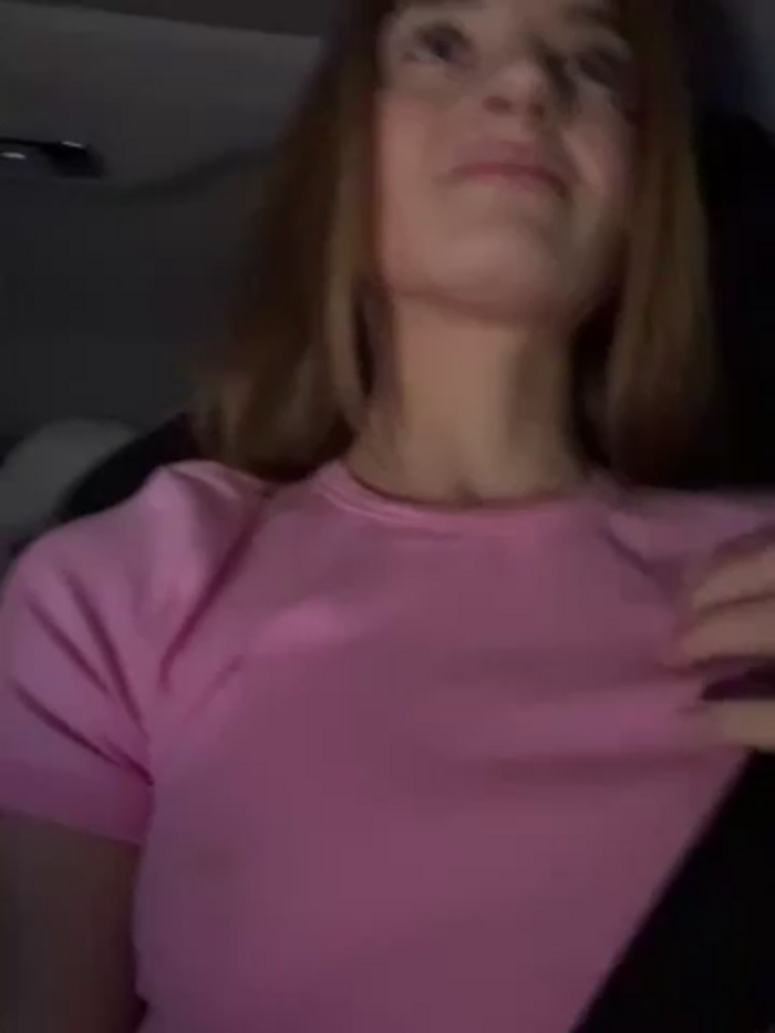-AngelAri-