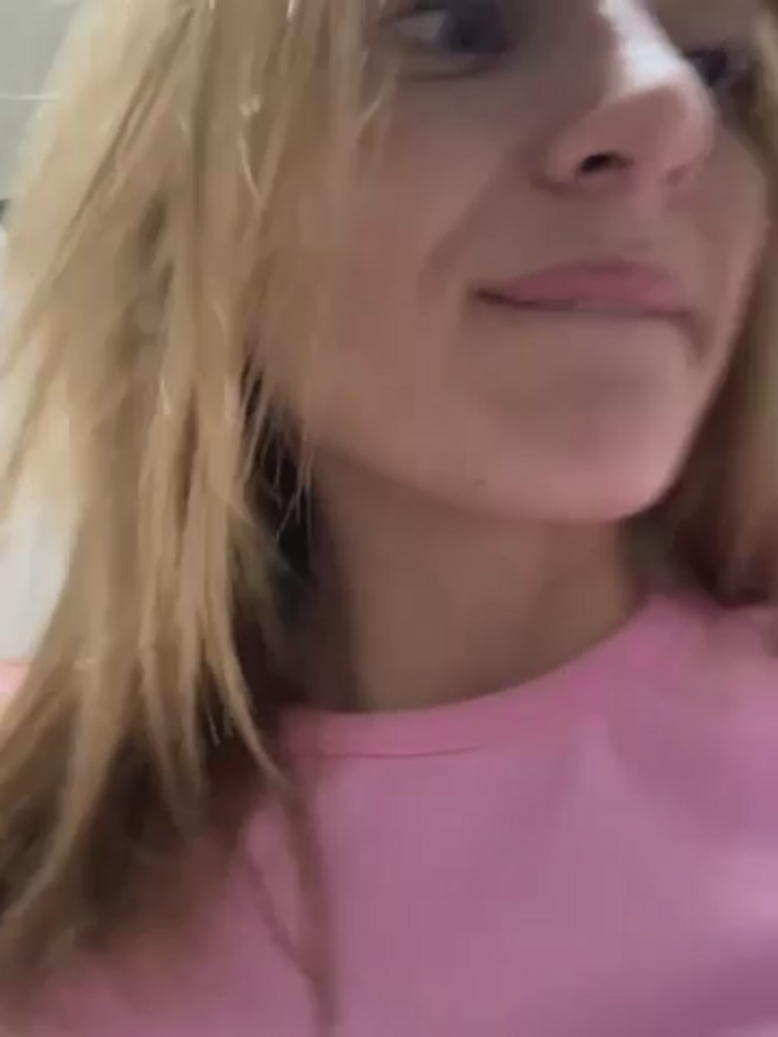 -AngelAri-