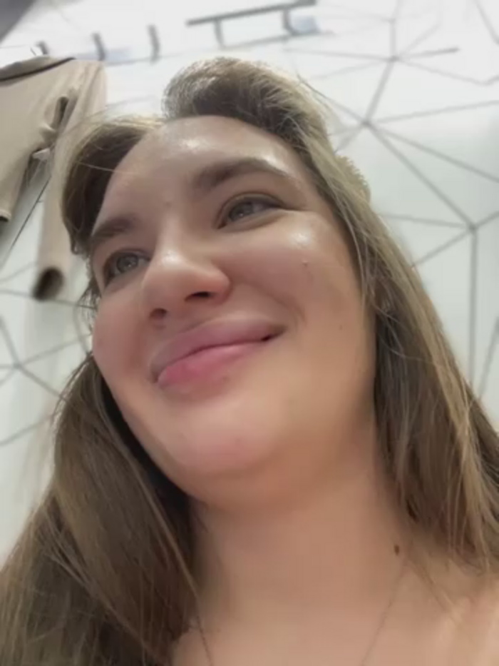 Holly_Molii