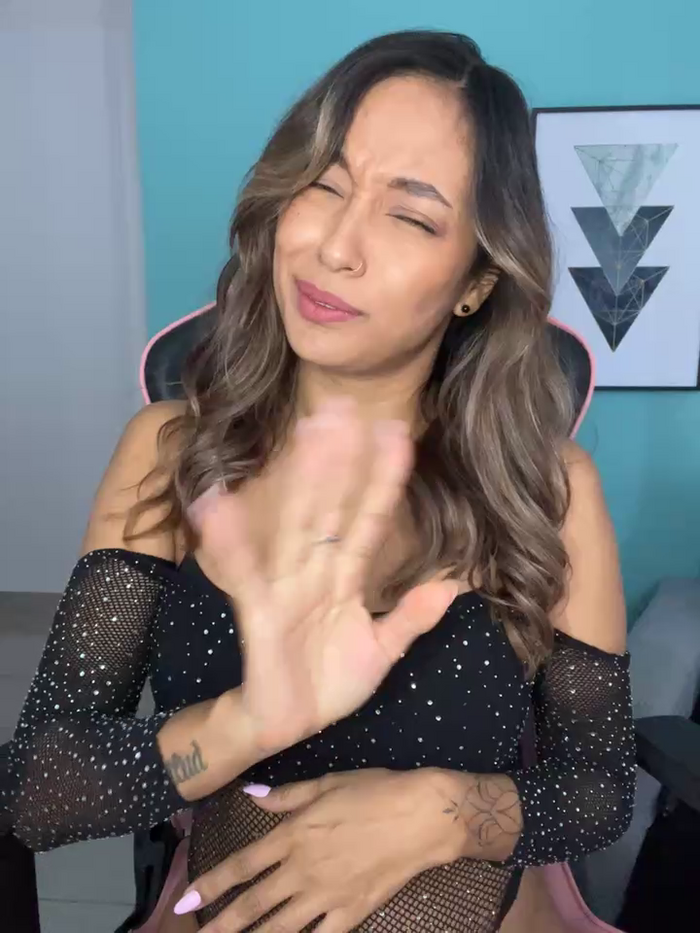 DianaHopson